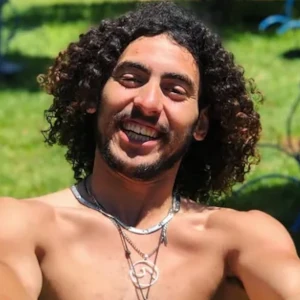 Moha - Surf & Yoga Instructor